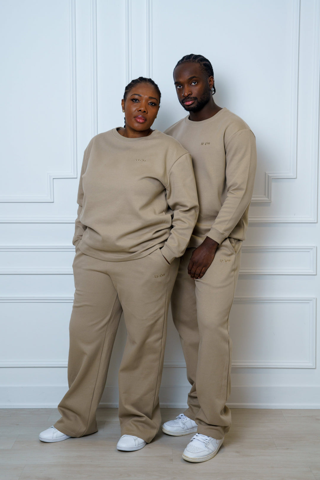 Brown Crew Neck Sweatshirt and Sweatpants Set - Unisex